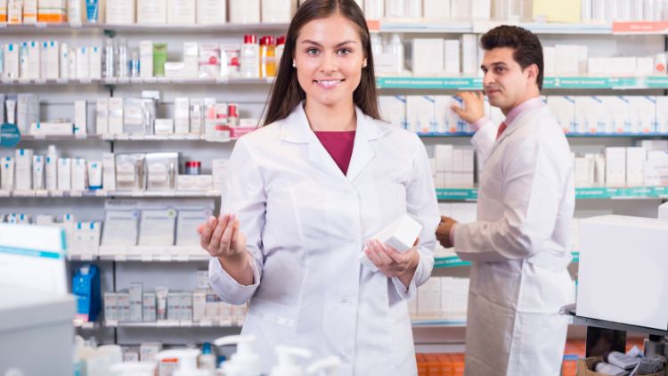 Become a Pharmacist in UK